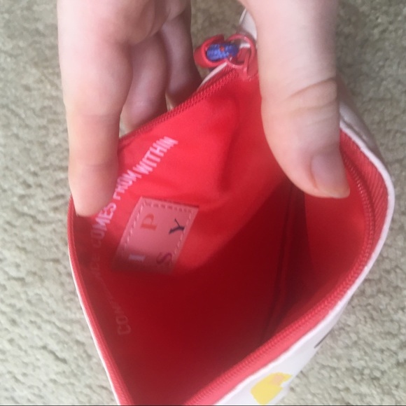 NWOT Faux Leather Makeup Case Women Girls Print - Picture 4 of 5